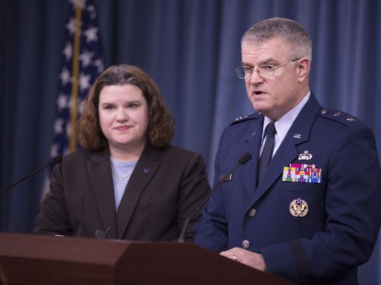 ΗΠΑ: Ο Αρχηγός της Αεροπορίας των ΗΠΑ λιποθυμά μπροστά στις κάμερες