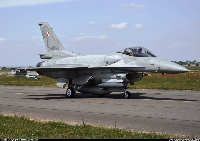 Η Πολωνία δεν πρόκειται να συμμετάσχει στρατιωτικά στους βομβαρδισμούς  κατά της ISIS