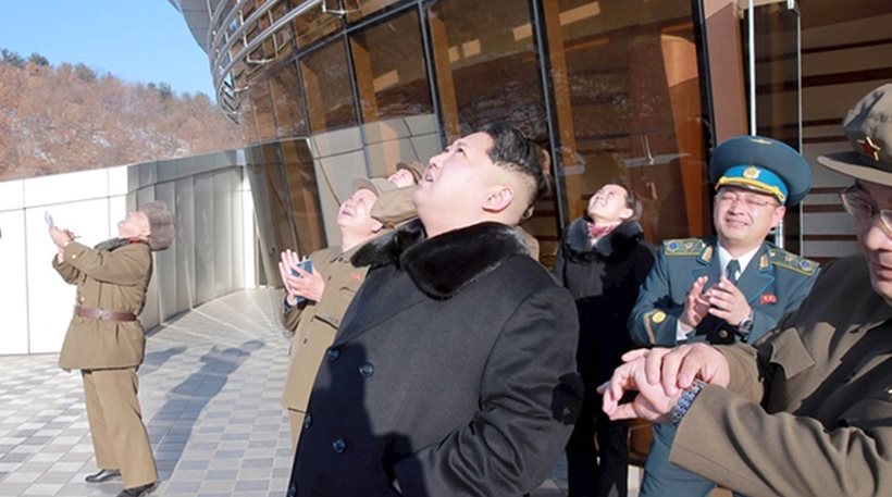 Ο Κιμ Γιονγκ Ουν “τη λέει” στη Δύση: “Ταρακουνήσαμε τους εχθρούς μας με τον πύραυλο”