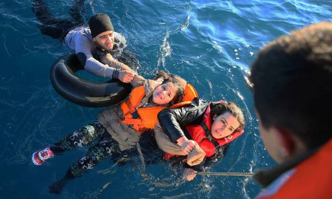 Μανάδες από τη Συρία καταγγέλλουν ότι η τουρκική ακτοφυλακή τους άρπαξε τα παιδιά