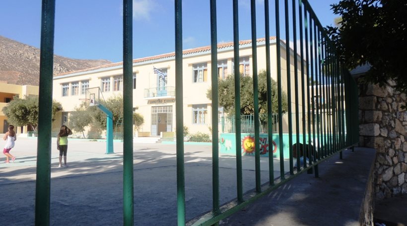 Τρόμος στις Αρχάνες Ηρακλείου: Ιρανός παρενόχλησε 13 μαθήτριες έξω από σχολείο!