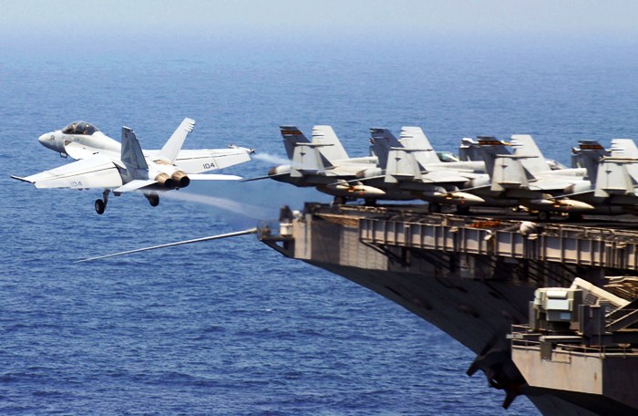 Εκπληκτικό βίντεο από την VFA-154 “Black Knights”: Πετώντας «στα όρια» με F/A-18 Super Hornet