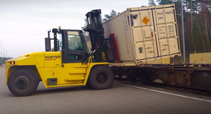 Τεράστιο απόθεμα πυρομαχικών μετέφεραν οι ΗΠΑ στις δυνάμεις τους στην Ευρώπη