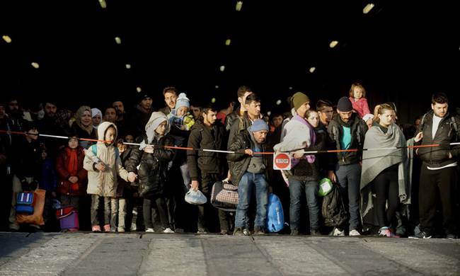 Πού είναι το ΝΑΤΟ, οέο; – 127 πρόσφυγες και λαθρομετανάστες ανά μία ώρα φτάνουν στην Λέσβο!