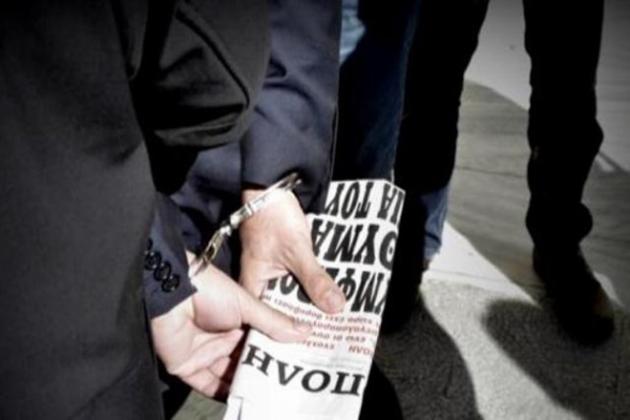 Υπέρογκα ποσά για διαφημίσεις στην εφημερίδα του εκδότη που κατηγορείται για εκβιασμούς [βίντεο]