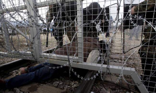 Ειδομένη: Υπό κατάληψη η σιδηροδρομική γραμμή