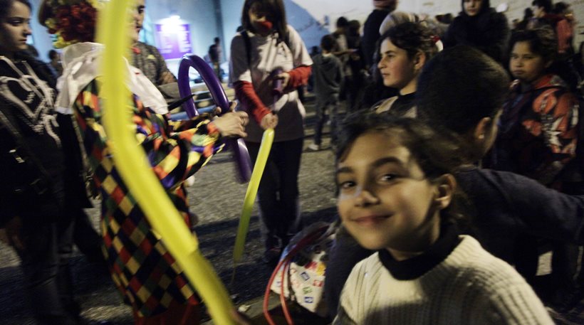 Φωτογραφίες από το λιμάνι του Πειραιά που είναι γεμάτο πρόσφυγες-λάθρο