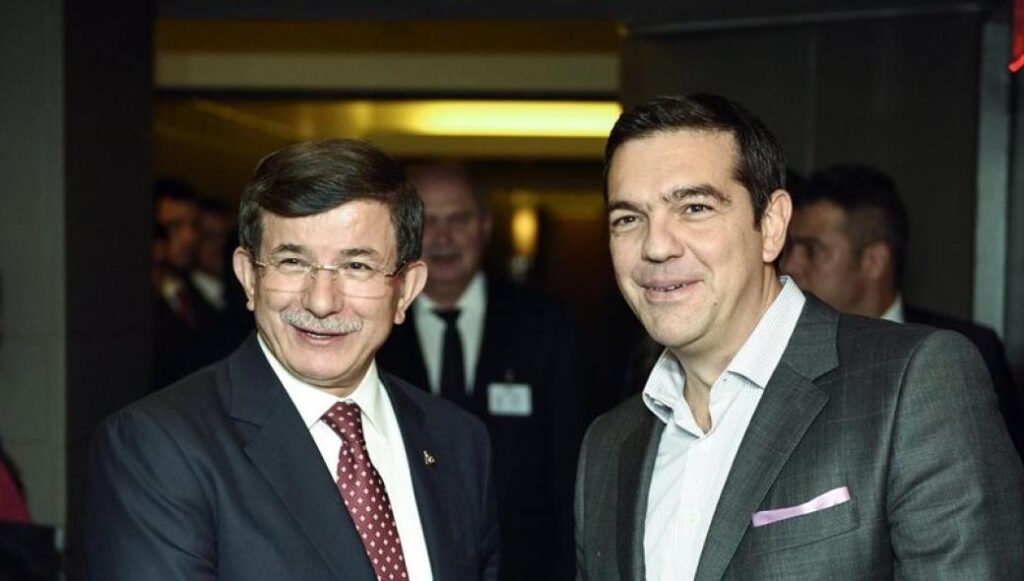 Τηλεφωνική επικοινωνία Τσίπρα-Νταβούτογλου εχθές το βράδυ για το προσφυγικό