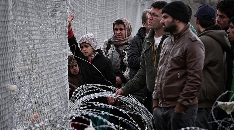 Φόβοι για έξαρση επιδημιών στους καταυλισμούς προσφύγων και “λαθρο”- Ακόμα 1.100 από τα μεσάνυχτα στον Πειραιά