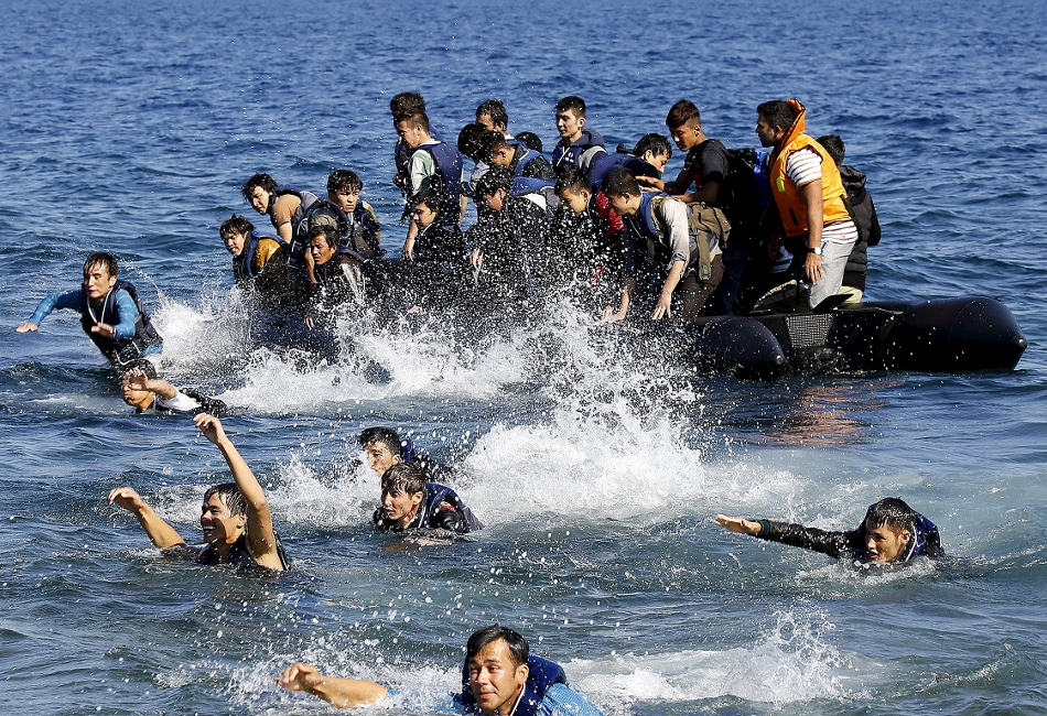 Νέα τραγωδία: 18 νεκροί σε ναυάγιο στα τουρκικά παράλια