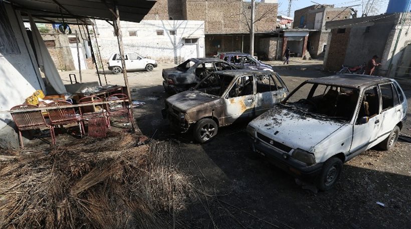 Επίθεση αυτοκτονίας στο Πακιστάν – 13 νεκροί και δεκάδες τραυματίες