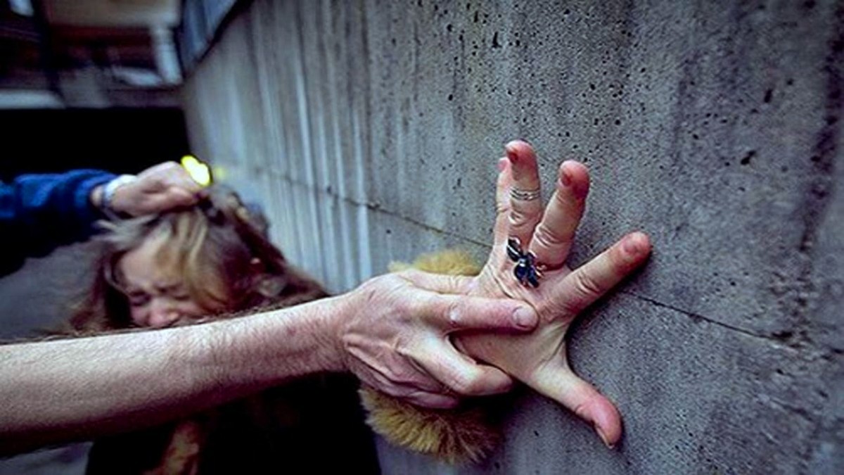 Αιχμάλωτοι στις πόλεις τους οι Σουηδοί: Η αστυνομία προειδοποίησε τις γυναίκες να μην κυκλοφορούν νύχτα λόγω μουσουλμάνων προσφύγων!