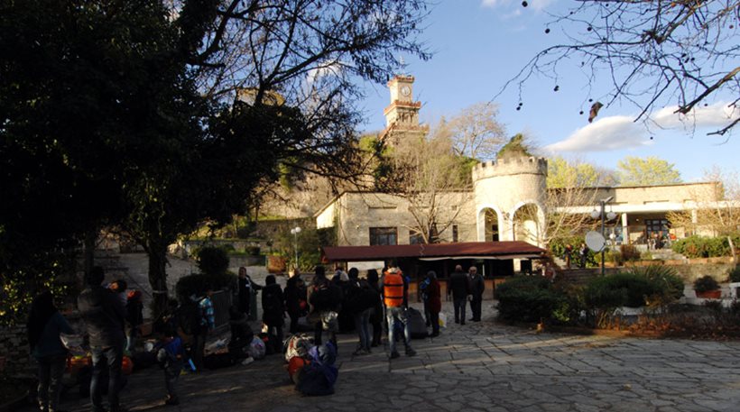 Το «Φρούριο» των Τρικάλων γέμισε λαθρομετανάστες (φωτό)