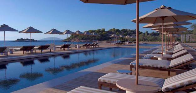 Ξενοδοχεία, στρατόπεδα στην διάθεση των αλλοδαπών