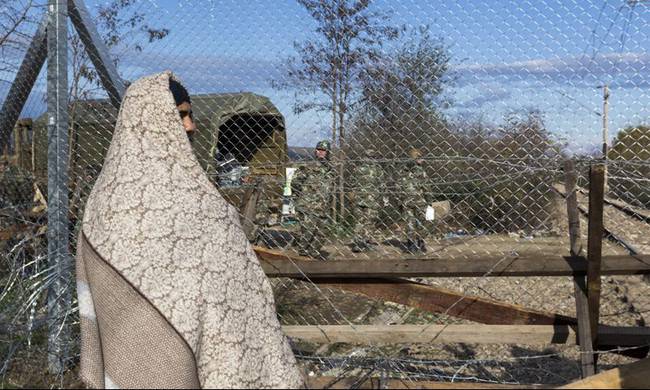 Λαθρομετανάστες διέρρηξαν το κοινοτικό κατάστημα της Ειδομένης για να κοιμηθούν!