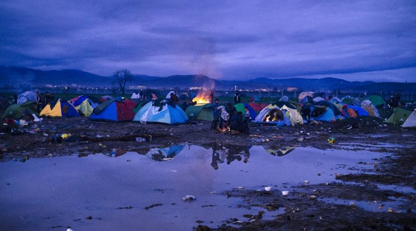 Αλβανία και Βουλγαρία σφραγίζουν τα σύνορα για να αποτρέψουν πρόσφυγες και λαθρομετανάστες (φωτό & βίντεο)