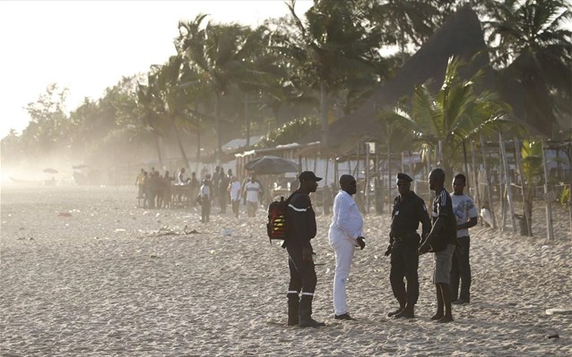 H al-Qaeda ανέλαβε την ευθύνη για την πολύνεκρη επίθεση σε τουριστικό θέρετρο της Ακτής του Ελεφαντοστού