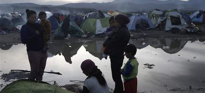 Η τραγική κατάσταση που επικρατεί στην Ειδομένη μέσα από κάμερα που γυρνάει 360 μοίρες (βίντεο)