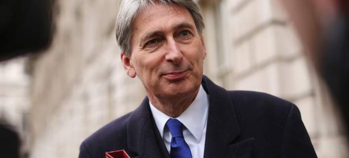 Παραλήρημα του Βρετανού ΥΠΕΞ: «Ο Πούτιν είναι σαν ένας άνδρας που δέρνει τη γυναίκα του»!