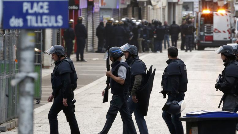 4 συλλήψεις για επικείμενη επίθεση στο κέντρο του Παρισιού