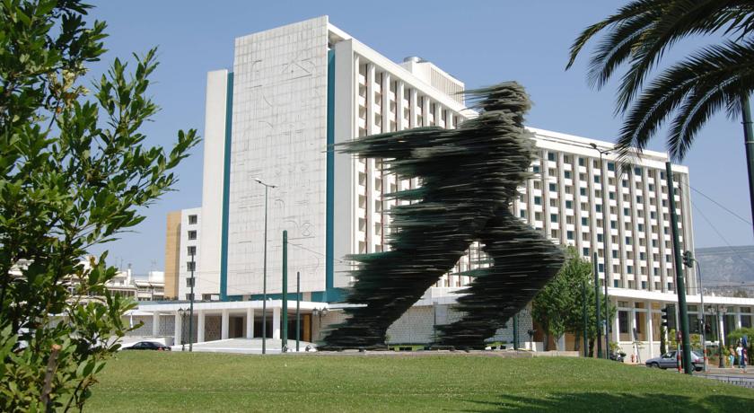 Εισβολή του «Ρουβίκωνα» στο ξενοδοχείο Hilton