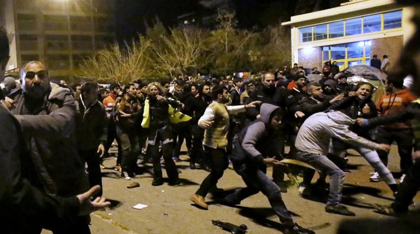 Ένωση Λιμενικού: “Ανάμεσα στους πρόσφυγες υπάρχουν πολλοί εν δυνάμει δολοφόνοι”