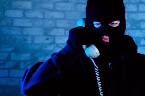 Η ΕΛ.ΑΣ ενημερώνει για τηλεφωνικές μεθόδους απατεώνων για απόσπαση χρημάτων [βίντεο]