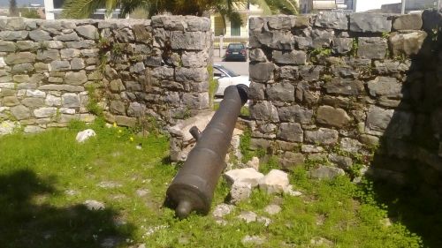 Προσπάθησαν να κλέψουν ιστορικά κανόνια της εξόδου του Μεσολογγίου!