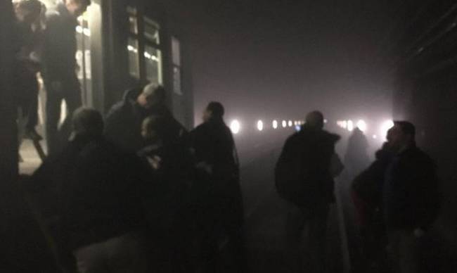 Μαρτυρίες αυτοπτών για τη φρίκη των επιθέσεων: “Φώναξαν κάτι στα αραβικά και μετά ακούστηκε η έκρηξη”