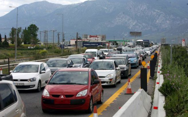 Ενισχυμένα μέτρα της Τροχαίας για το τριήμερο της 25ης Μαρτίου