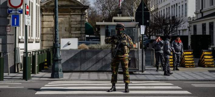 Με το δάκτυλο στη σκανδάλη οι δυνάμεις ασφαλείας σε όλο τον κόσμο (φωτό)