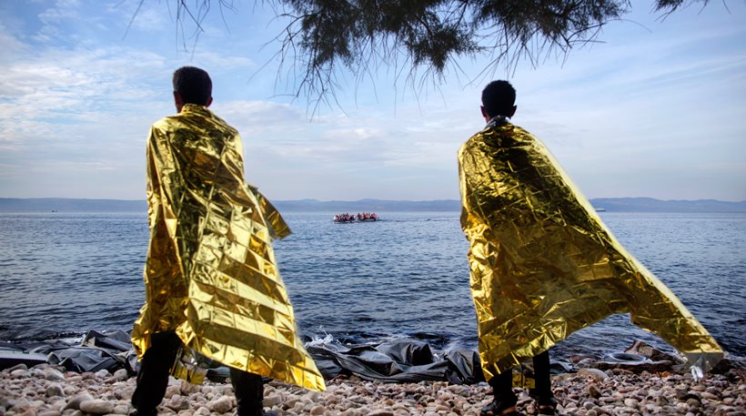 Σε κλειστό γυμναστήριο στα Ιωάννινα, οι 210 πρόσφυγες που τους «μπλόκαραν» κάτοικοι των Δολιανών