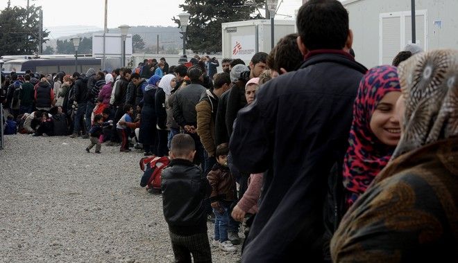 Μετωπική Π.Καμμένου (που έκτισε την μισή Ελλάδα με προσφυγουπόλεις) με Δ.Βίτσα, Ν.Τόσκα και Γ.Κυρίτση για την Ειδομένη