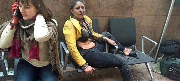 Τι απέγινε η γυναίκα σύμβολο των τρομοκρατικών επιθέσεων στις Βρυξέλλες (φωτό)