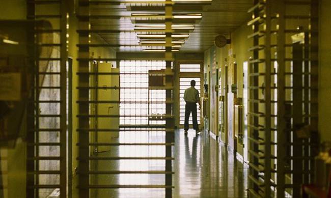 Στην Ιταλία συνελήφθη ο Σύρος βιαστής που το είχε σκάσει με τη δεσμοφύλακά του [βίντεο]