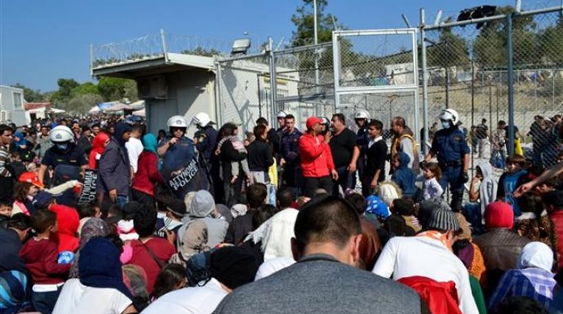 «Βουλιάζουν» πάλι τα νησιά: Πάνω από 4.000 πρόσφυγες-λάθρο σε Μυτιλήνη, Χίο και Σάμο