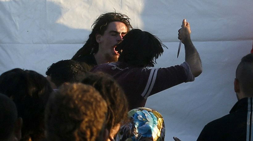 Βγήκαν μαχαίρια στην Ειδομένη – Ξεφεύγει από κάθε έλεγχο η κατάσταση με τους λάθρο (φωτό)