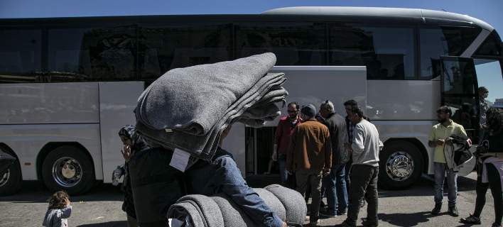 Αναχώρησαν 458 πρόσφυγες-λάθρο από τον Πειραιά