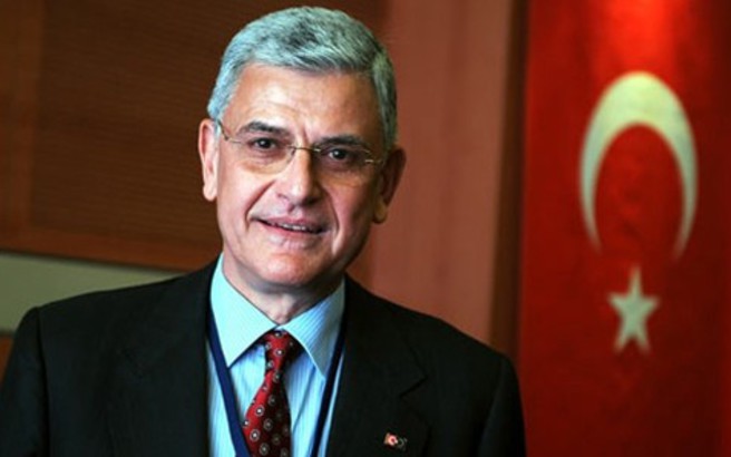 Β.Μποζκίρ: «Δεν έφτασαν σύροι στην πρώτη ομάδα μεταναστών που έφθασε στην Τουρκία»