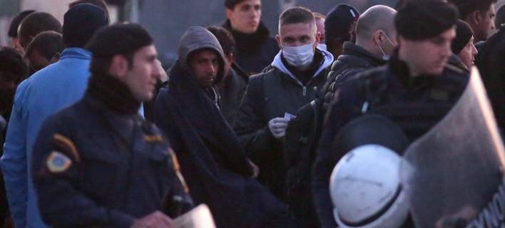 Πόσους αστυνομικούς και υπαλλήλους έχει στείλει η Γερμανία στην Ελλάδα για το προσφυγικό