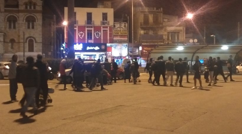 Στην Βουλή κατευθύνονται για να στήσουν νέο καταυλισμό πρόσφυγες-λάθρο