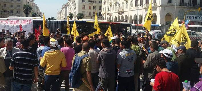 Πρόσφυγες-λάθρο στην πορεία της ΑΔΕΔΥ στη Θεσσαλονίκη (φωτό, vid)