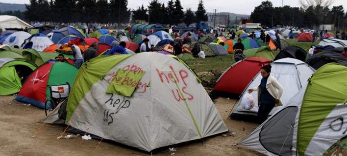 Συγκέντρωση διαμαρτυρίας από πρόσφυγες στην Ειδομένη για το άνοιγμα των συνόρων