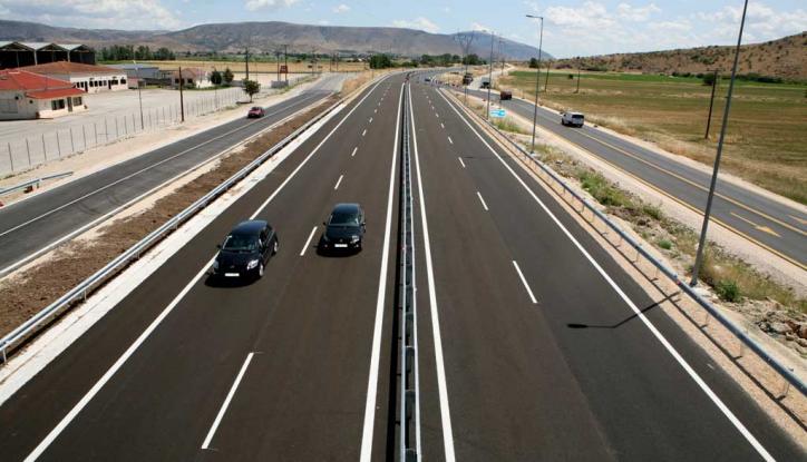 Άνοιξε η εθνική Οδός Λάρισας – Τρικάλων από τους πρόσφυγες-λάθρο