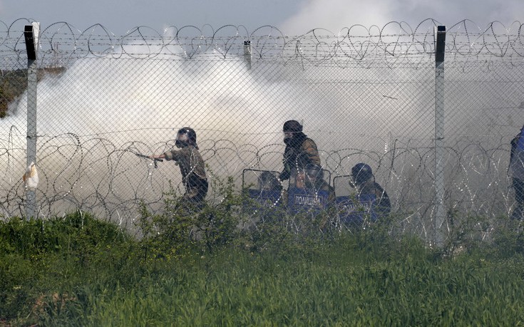 «Αλληλέγγυοι» στήνουν νέο σκηνικό έντασης στην Ειδομένη για την Τρίτη (vid)