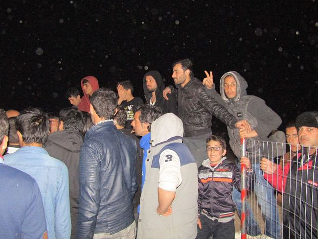 Άρχισε η “ενσωμάτωση”: Άγρια συμπλοκή μεταξύ προσφύγων-λάθρο στα Ιωάννινα (φωτό)