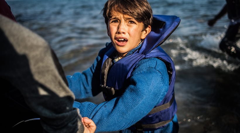 EE: Περίπου 100.000 ασυνόδευτα ανήλικα υπέβαλαν αίτηση για άσυλο