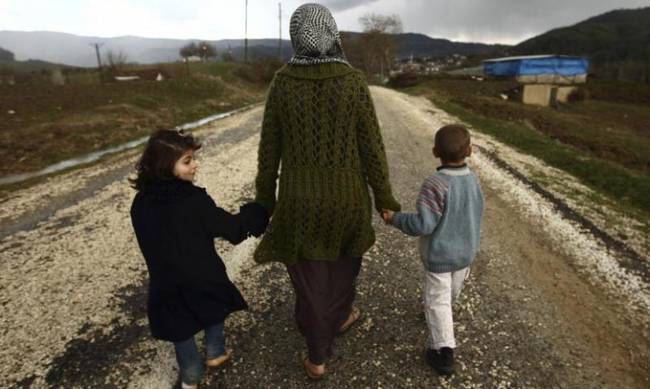 Απελάθηκαν οι πρώτοι Σύροι πρόσφυγες από την Ελλάδα προς την Τουρκία (βίντεο)