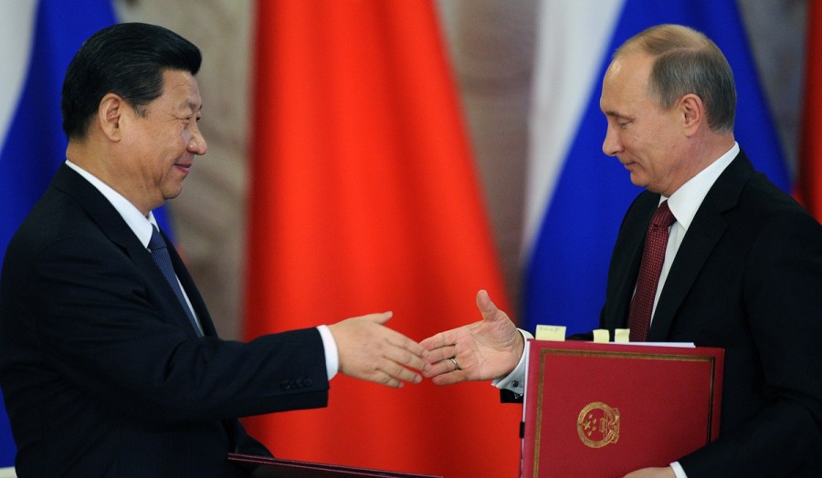 Η Κίνα ενεργοποιεί την στρατιωτική συμμαχία με την Ρωσία: «Οι ΗΠΑ ταπεινώθηκαν – Ψυχρός Πόλεμος μετά την συμμαχία με Φιλιππίνες» (φωτό, vid)