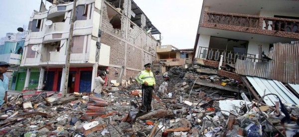 Στους 235 οι νεκροί από τον σεισμό 7,8 Ρίχτερ στον Ισημερινό